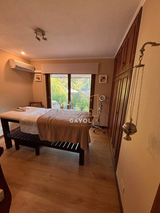 Casa ID.1504 - Casa de 6 dormitorios en San Rafael en alquiler