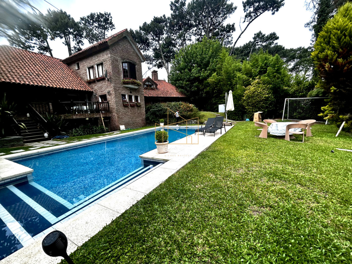 Casa ID.1504 - Casa de 6 dormitorios en San Rafael en alquiler