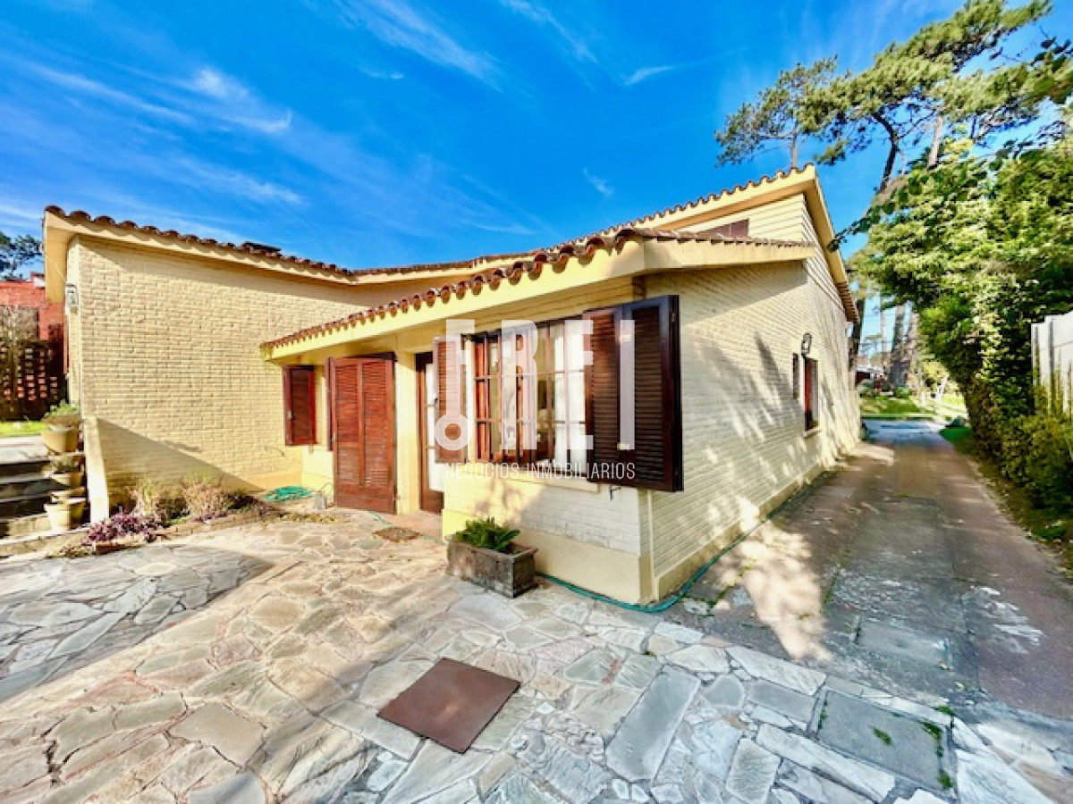 Casa ID.203 - Casa en venta en la Mansa, excelente ubicación 