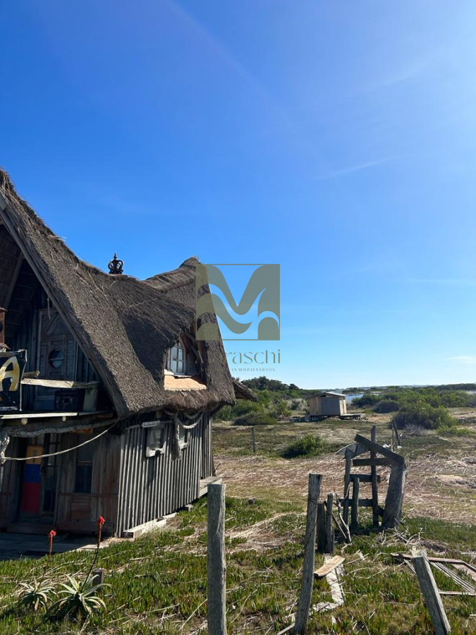 Terreno ID.520 - Terreno Primera línea en Santa Mónica