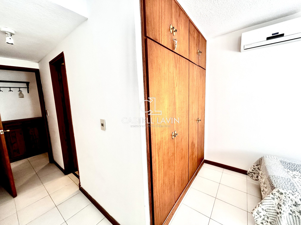 Apartamento ID.326 - Venta Apartamento frente al mar 3 Dormitorios Playa Brava Punta del Este