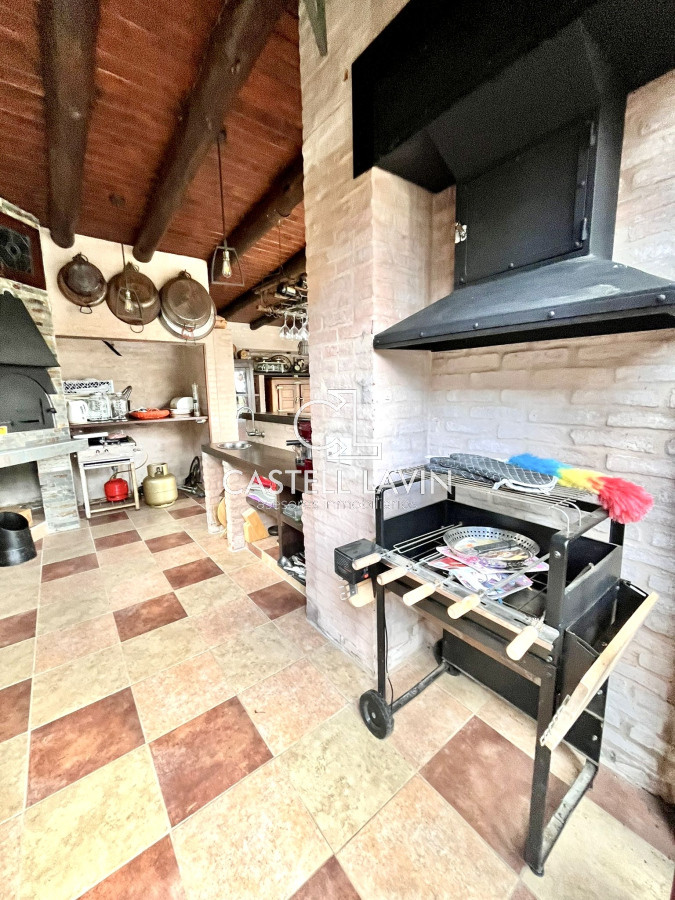 Casa ID.716 - Venta Casa Importante 4 Dormitorios Lomo de la Ballena Punta Ballena 