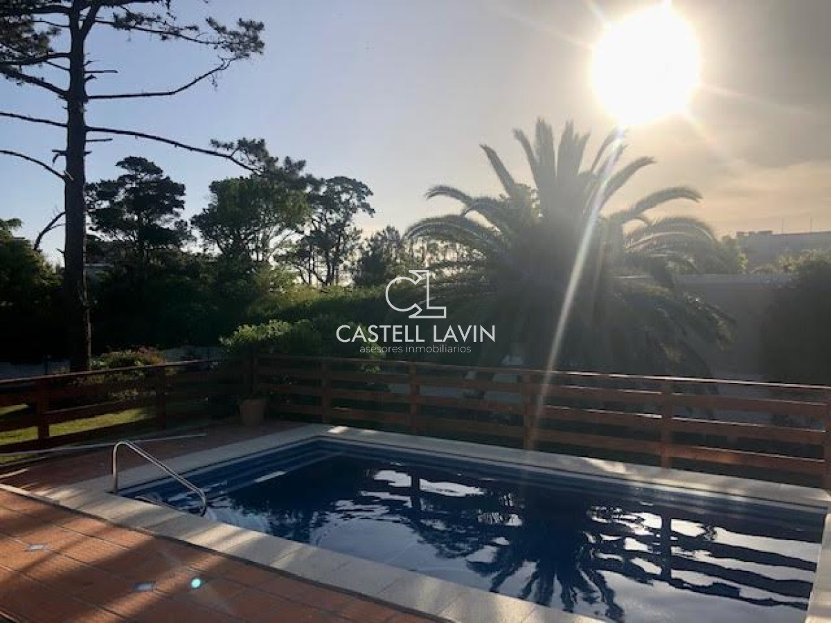 Casa ID.718 - Alquiler Temporal Casa 3 Dormitorios Pinares Punta del Este 