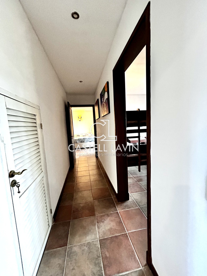 Casa ID.716 - Venta Casa Importante 4 Dormitorios Lomo de la Ballena Punta Ballena 