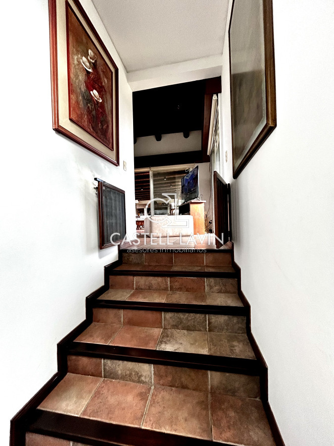 Casa ID.716 - Venta Casa Importante 4 Dormitorios Lomo de la Ballena Punta Ballena 