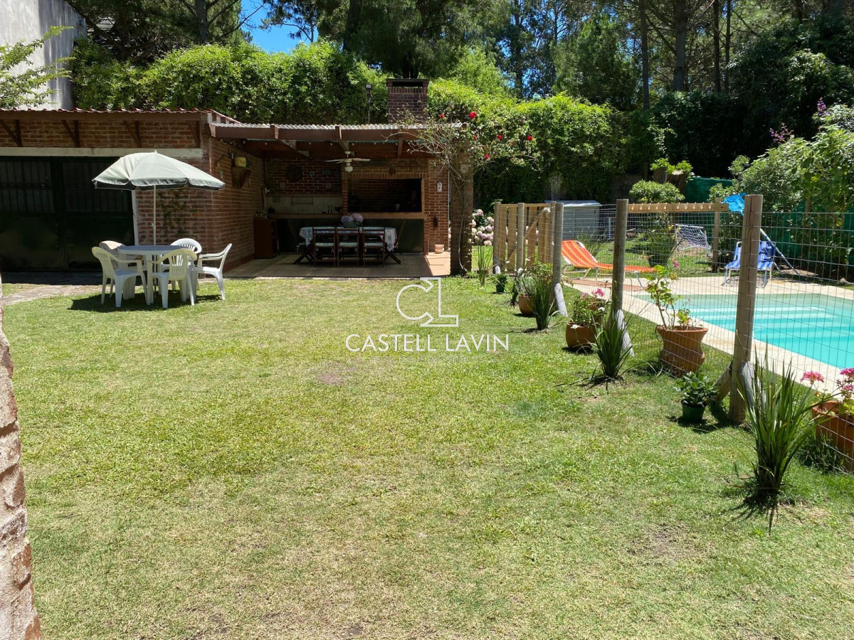 Casa ID.692 - Alquiler Temporal Muy linda Casa  con piscina climatizada Pinares Maldonado