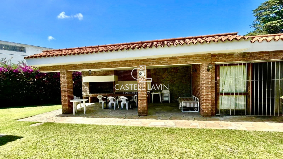 Casa ID.497 - Alquiler Anual Casa 3 Dormitorios Aidy Grill Punta del Este