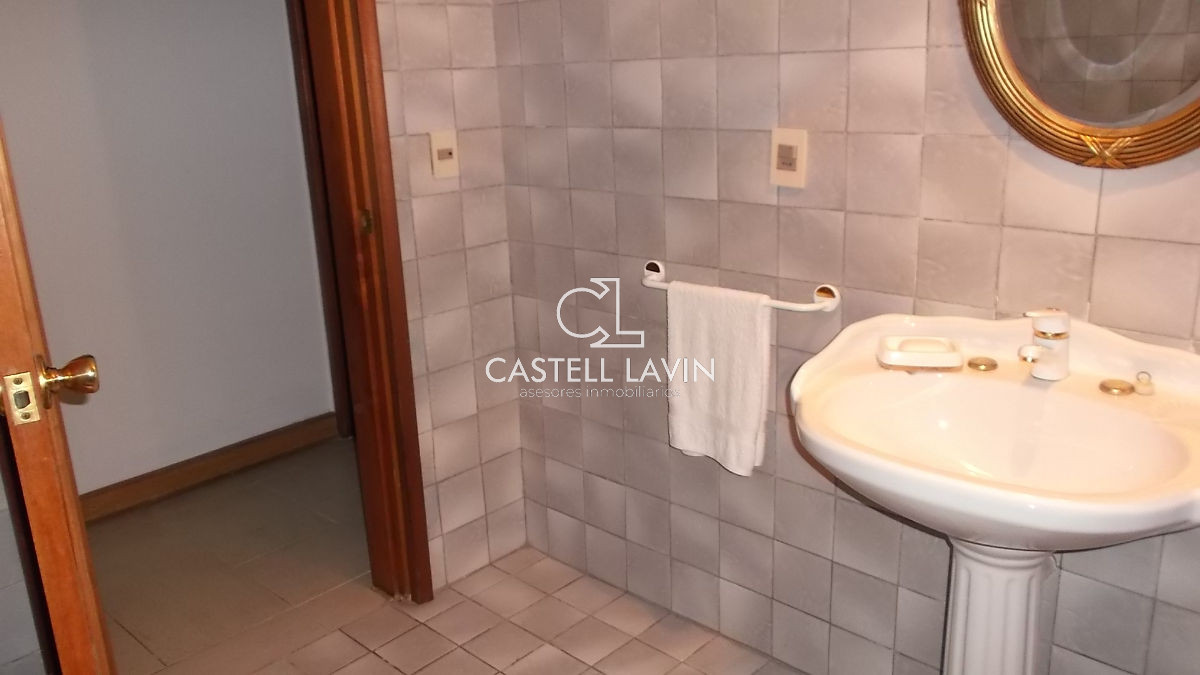 Casa ID.1203 - Venta Casa 2 Dormitorios muy bien ubicada en Pinares Punta del Este