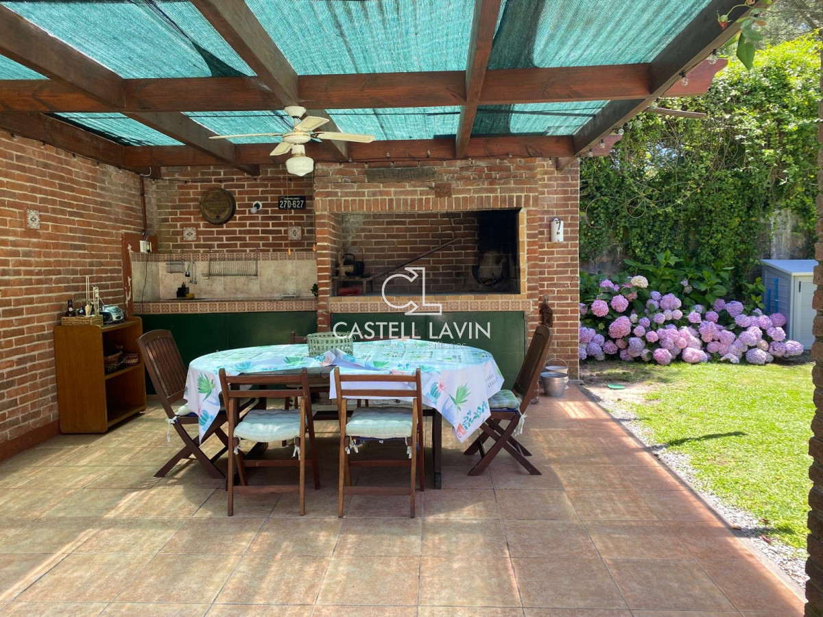 Casa ID.692 - Alquiler Temporal Muy linda Casa  con piscina climatizada Pinares Maldonado