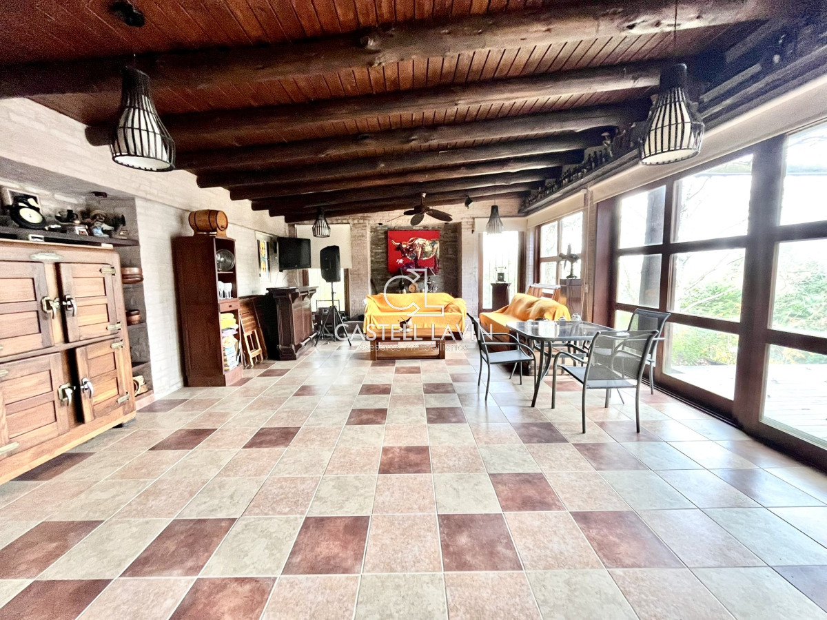 Casa ID.716 - Venta Casa Importante 4 Dormitorios Lomo de la Ballena Punta Ballena 