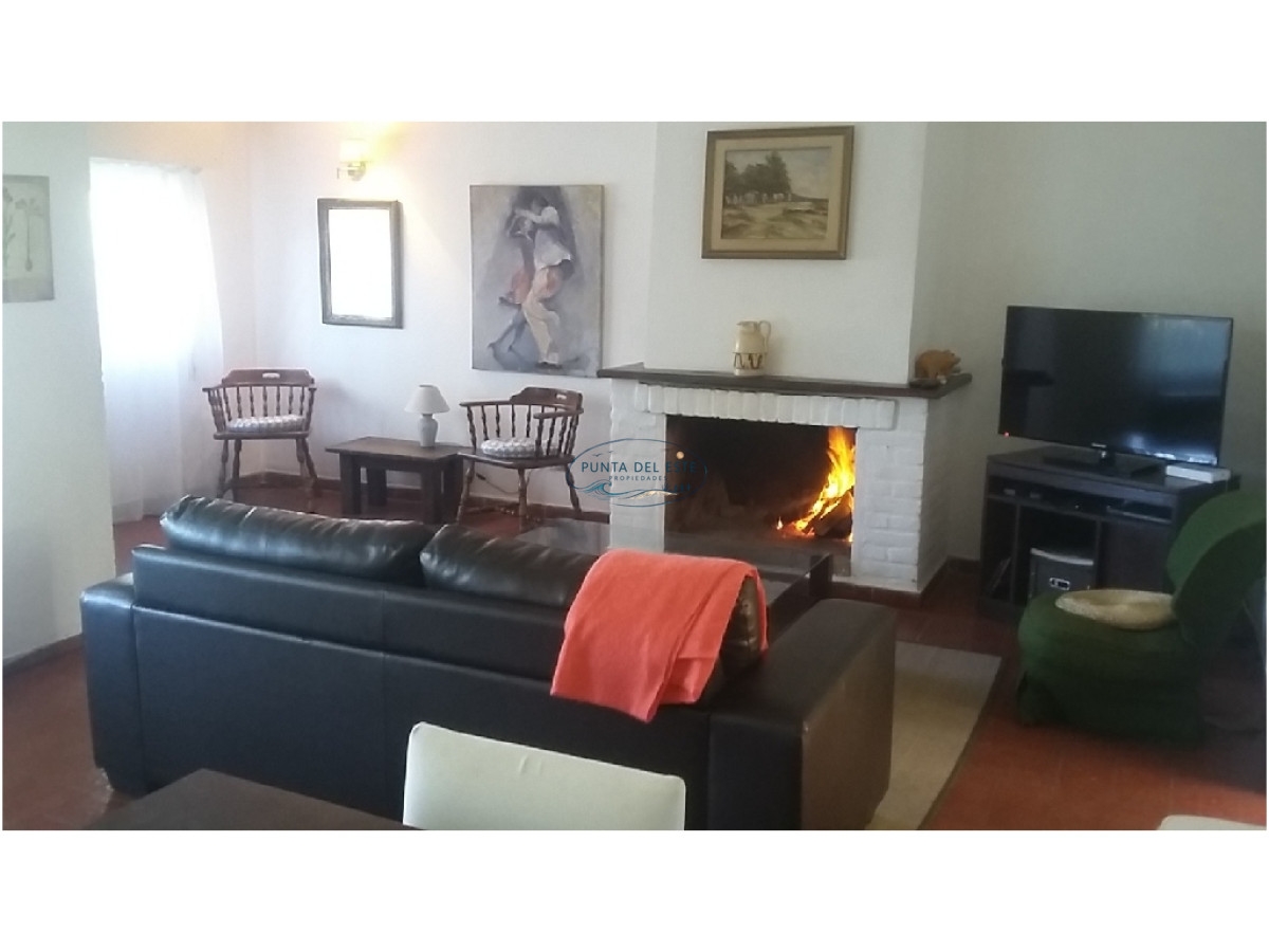 Casa ID.192 - Muy linda casa en Pinares para vivir todo el año