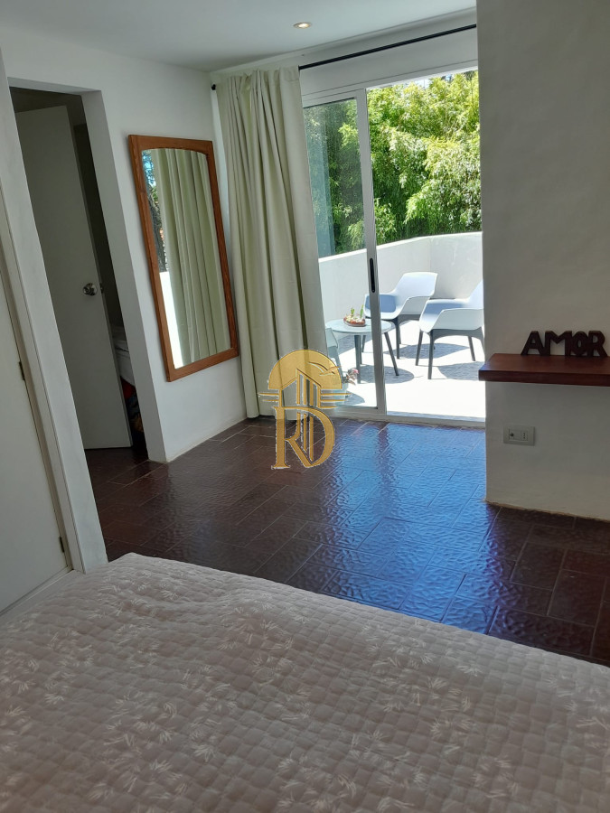 Casa en Pinares totalmente reciclada -id-334-21