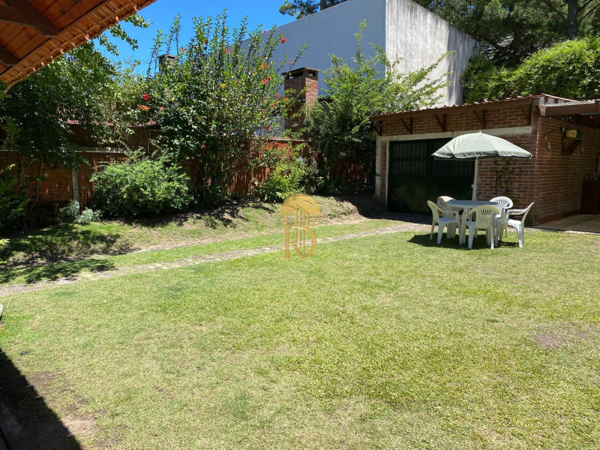 Muy linda casa para alquiler de temporada con piscina climatizada -id-329-10