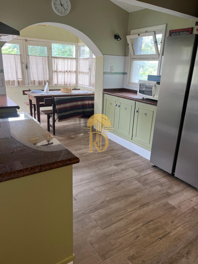 Muy linda casa en la Mansa con piscina -id-327-10