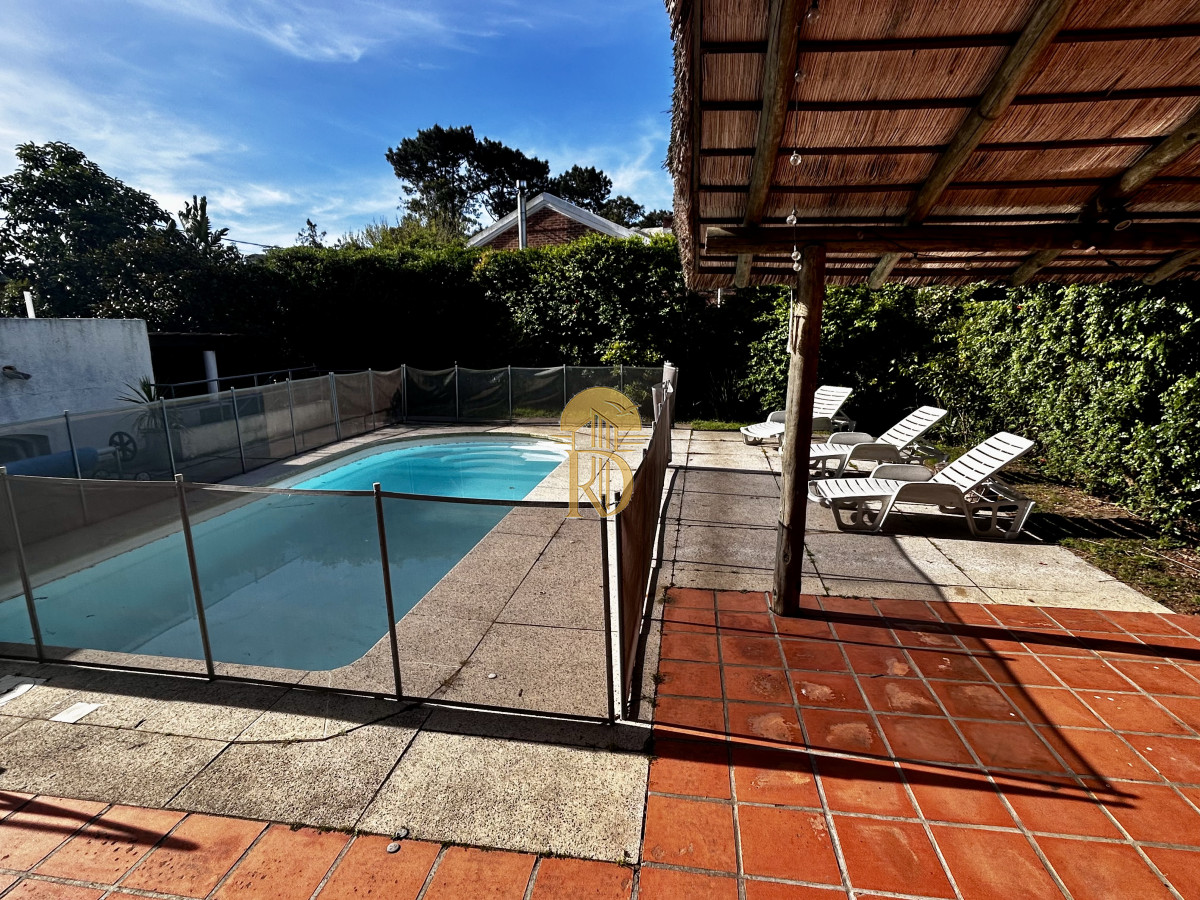 Muy linda casa en la mansa en alquiler temporario -id-325-11