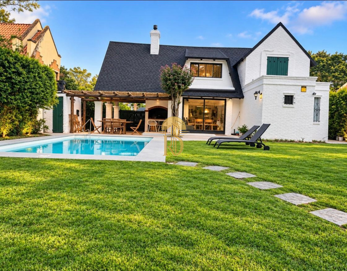 Muy linda casa en Rincón del Indio -id-333