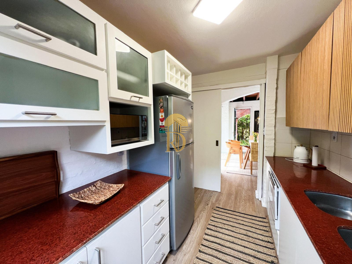 Muy linda casa en Rincón del Indio -id-333