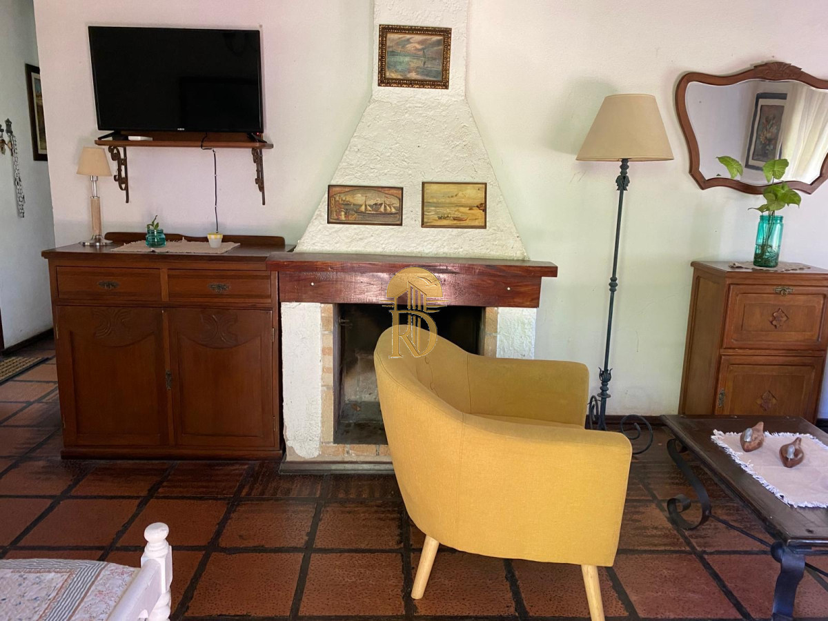 Muy linda casa para alquiler de temporada con piscina climatizada -id-329-23