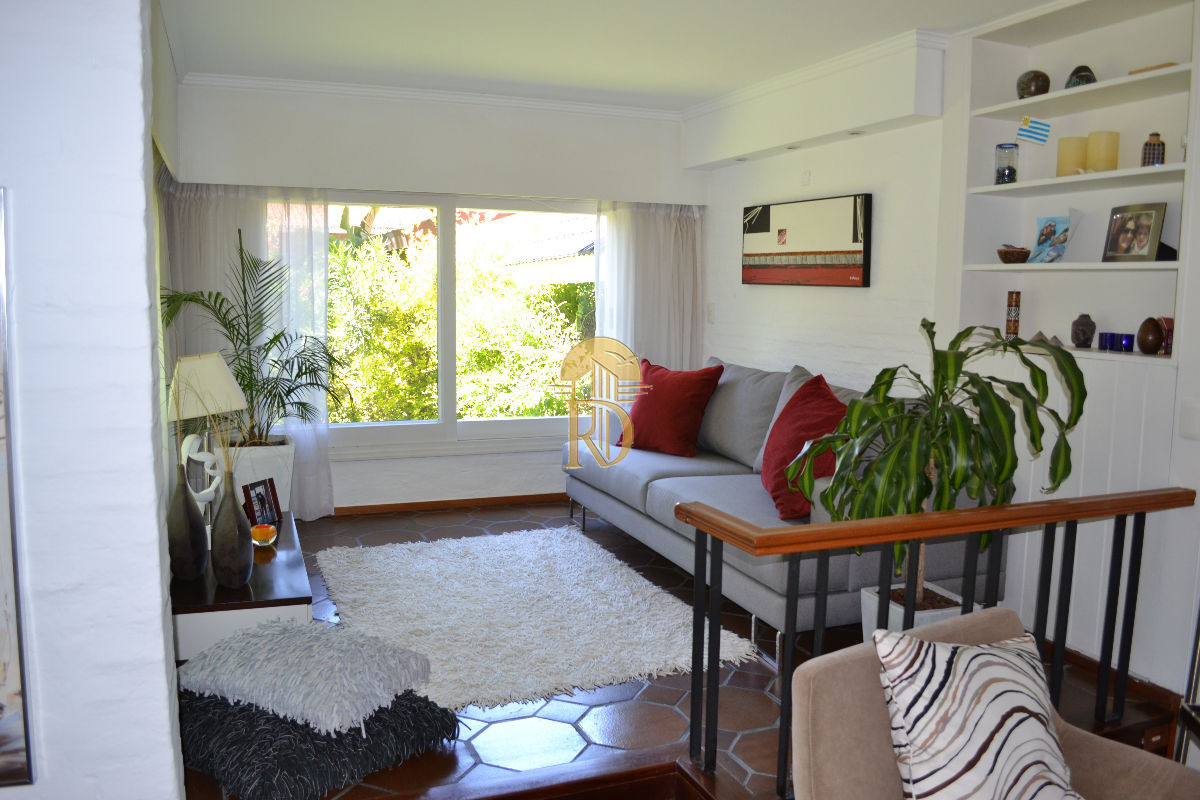 Espectacular casa en la Mansa a metros del mar -id-328-5