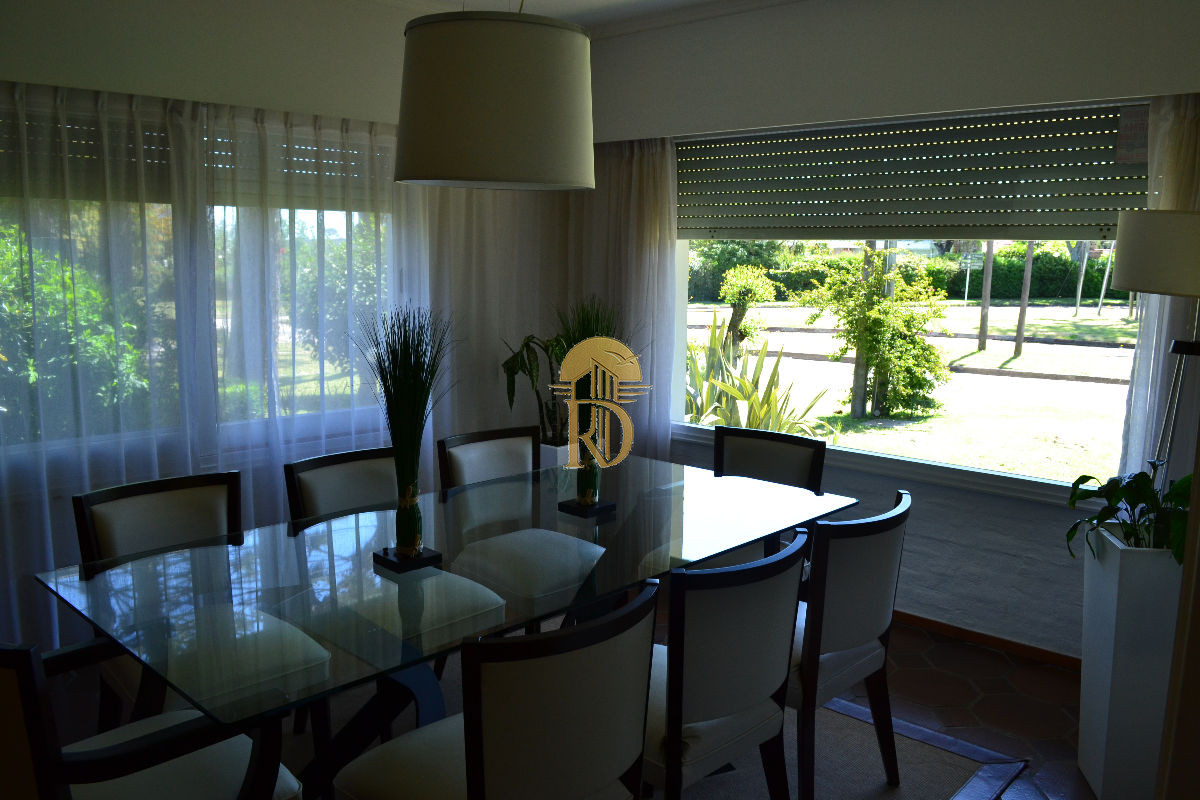 Espectacular casa en la Mansa a metros del mar -id-328-6