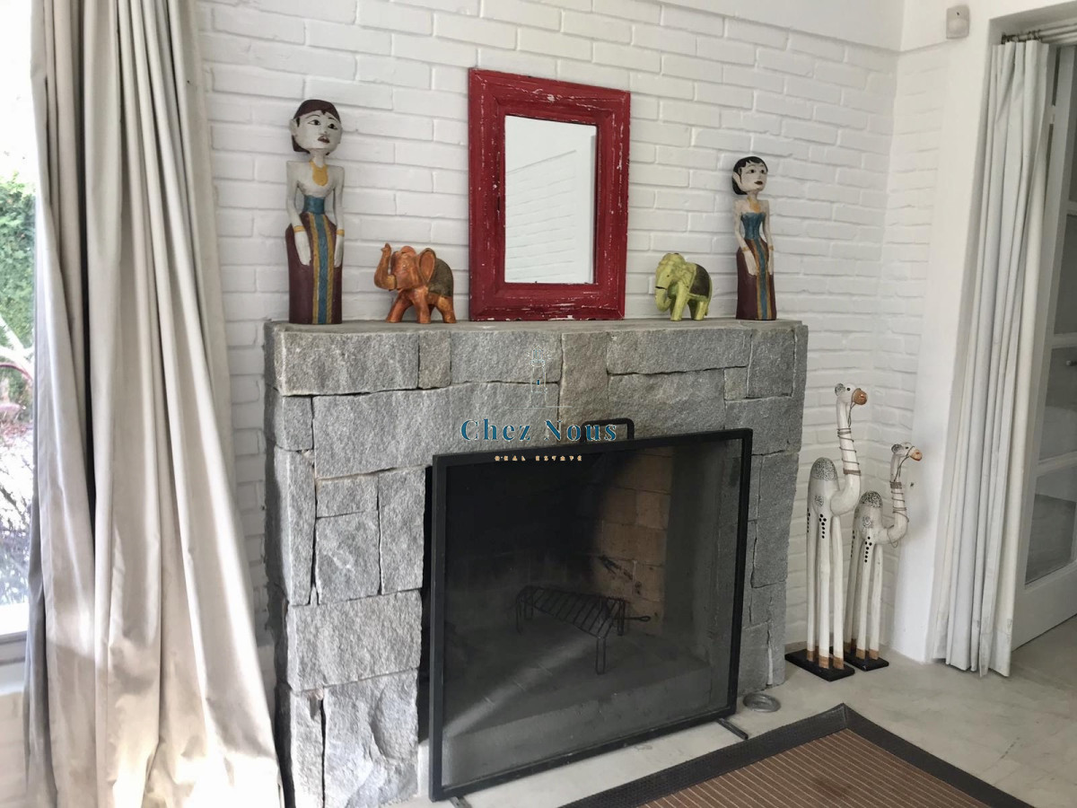 Casa ID.2090 - Muy linda casa en la Mansa con piscina y barbacoa