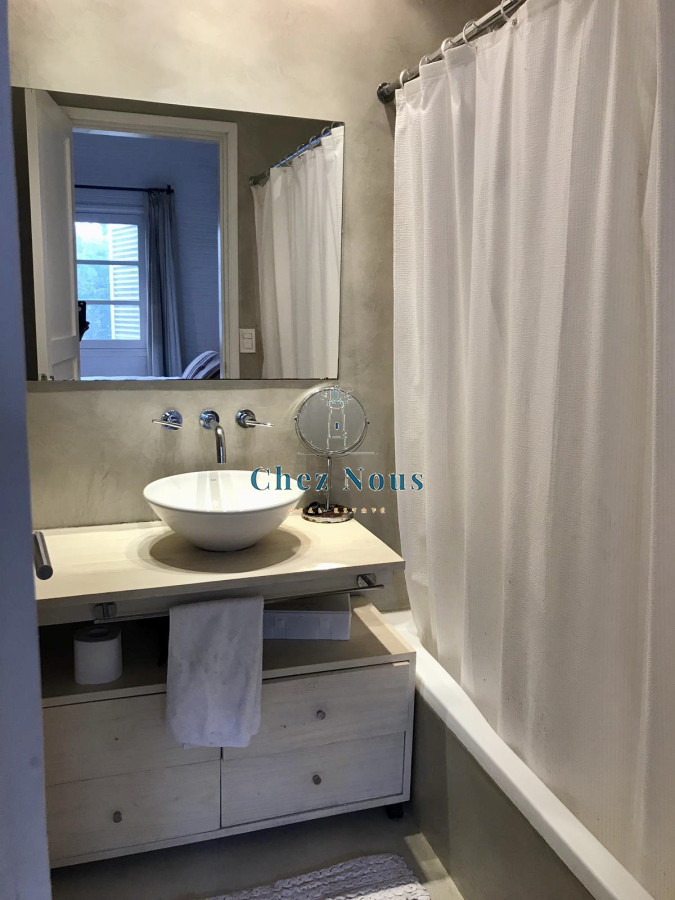Casa ID.2090 - Muy linda casa en la Mansa con piscina y barbacoa