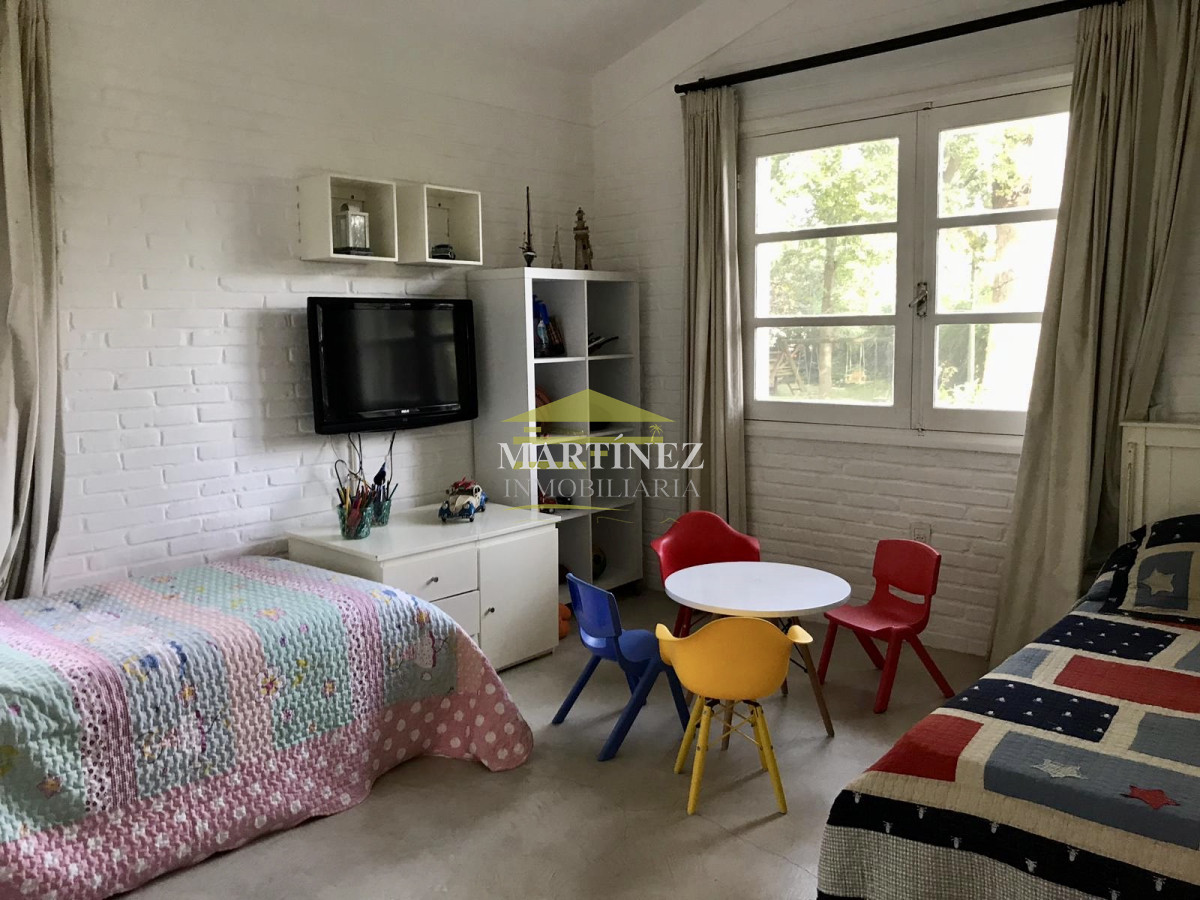 Casa ID.60 - Muy linda casa en la Mansa con piscina y barbacoa