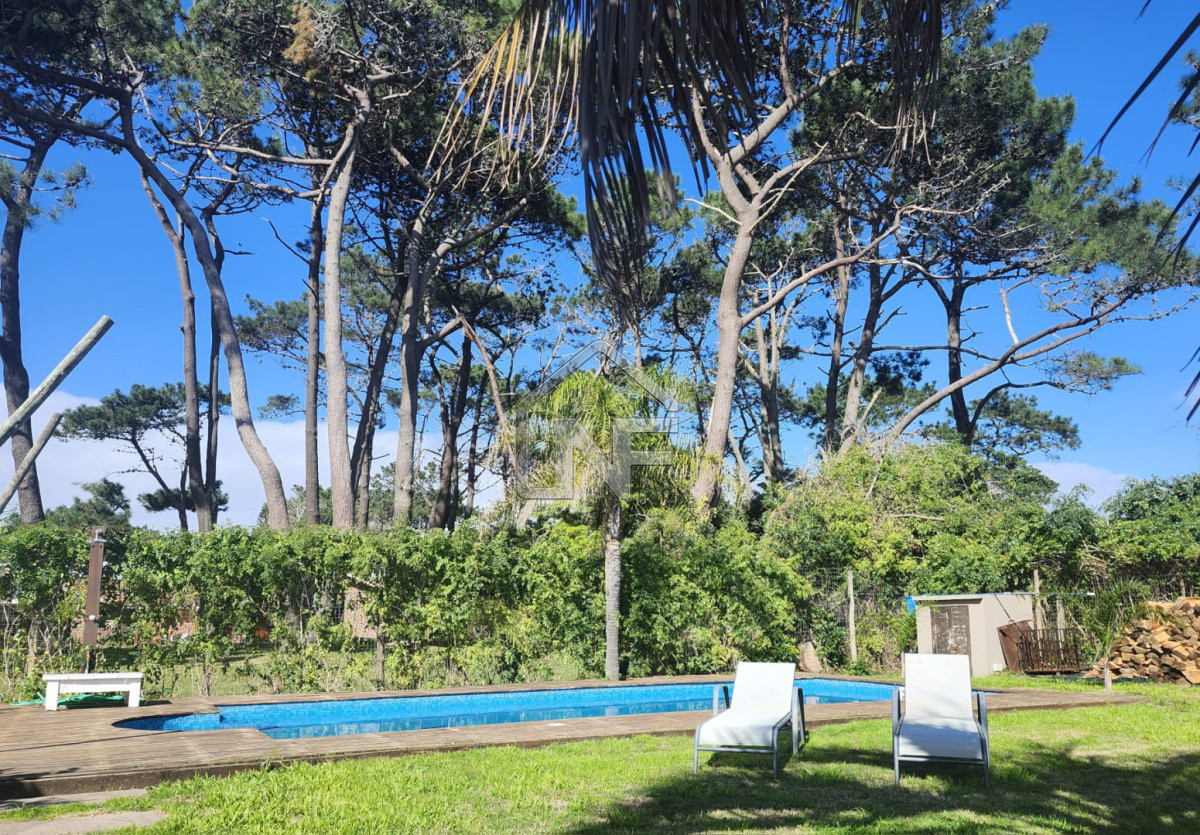 Casa ID.216 - Casa de 4 dormitorios en alquiler Rincon del Indio 