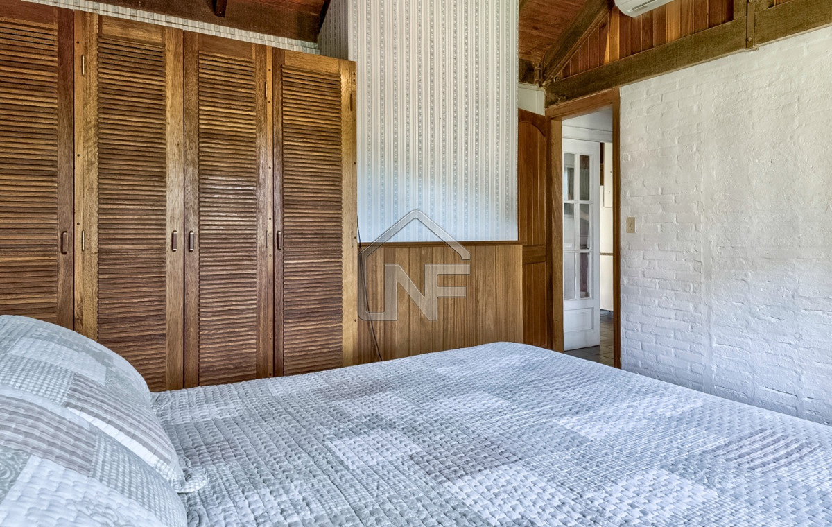 Casa ID.219 - Muy linda casa en Pinares a metros del mar 