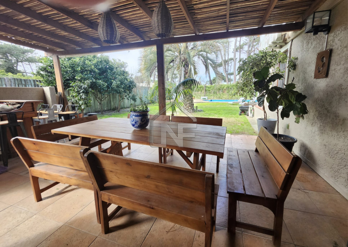 Casa ID.216 - Casa de 4 dormitorios en alquiler Rincon del Indio 