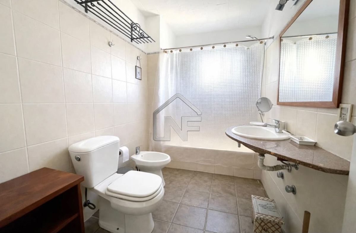Casa ID.220 - Muy linda casa de 4 dormitorios en Pinares Punta del Este