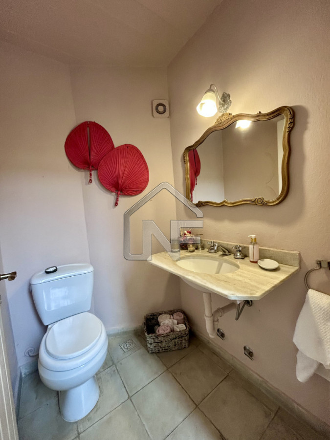 Casa ID.222 - Muy linda casa de 4 dormitorios en alquiler en San Rafael 