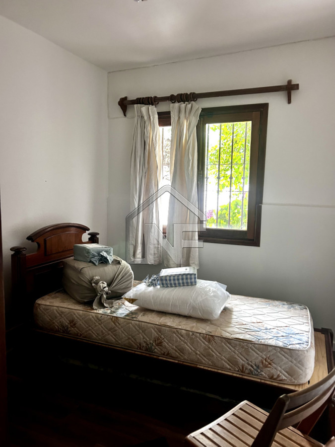 Casa ID.221 - Casa de 6 dormitorios en San Rafael en alquiler