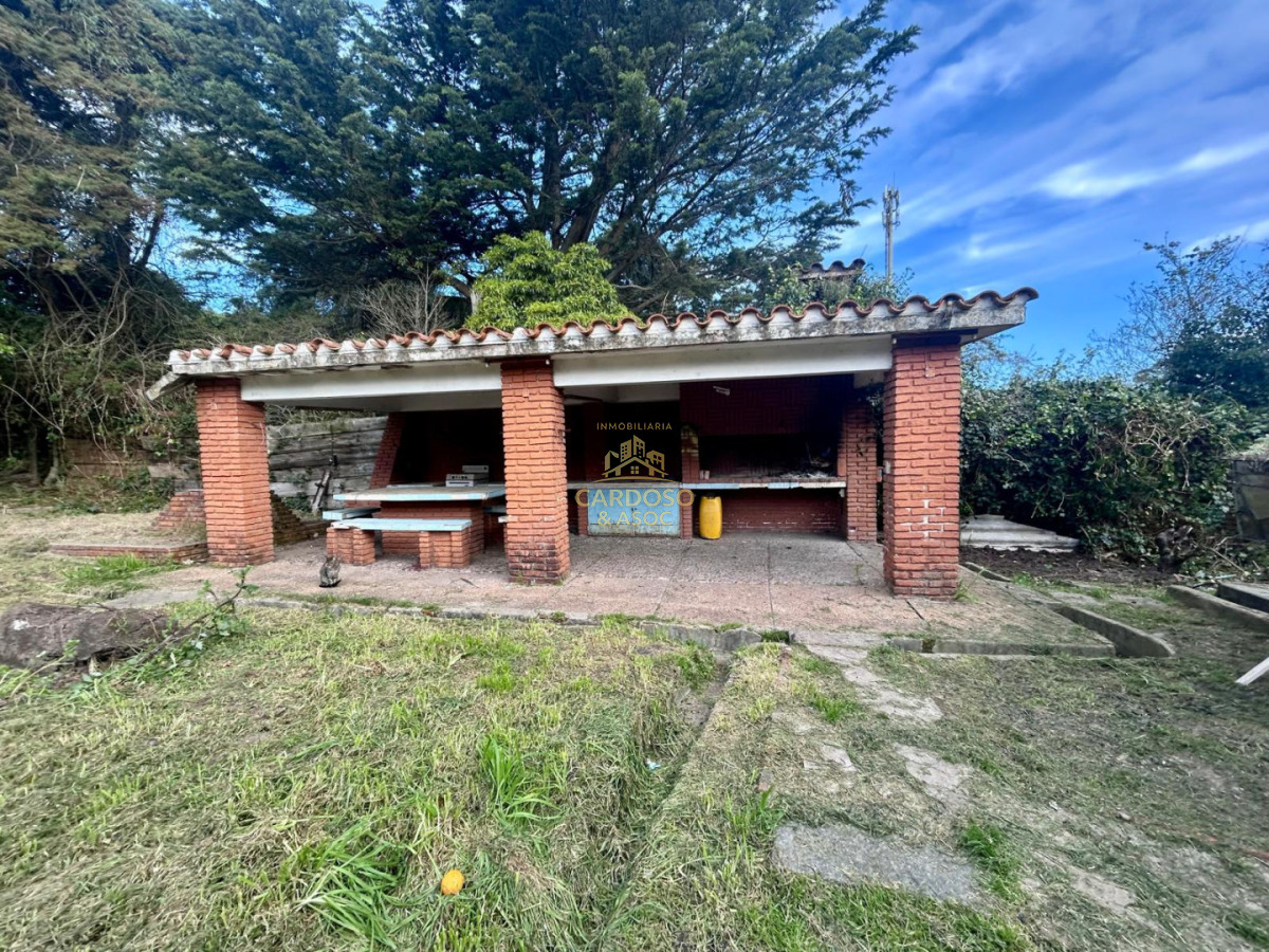 Apartamento ID.223 - Casa en venta de 3 dormitorios en el Golf, Punta del Este 