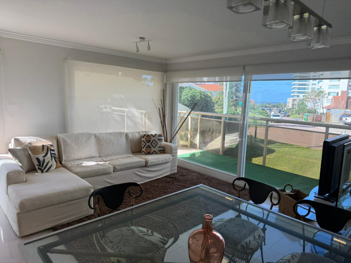 Apartamento en venta Punta del Este con 2 dormitorios  