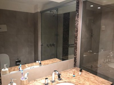 Apartamento Impecable con todos los servicios - GST2499A