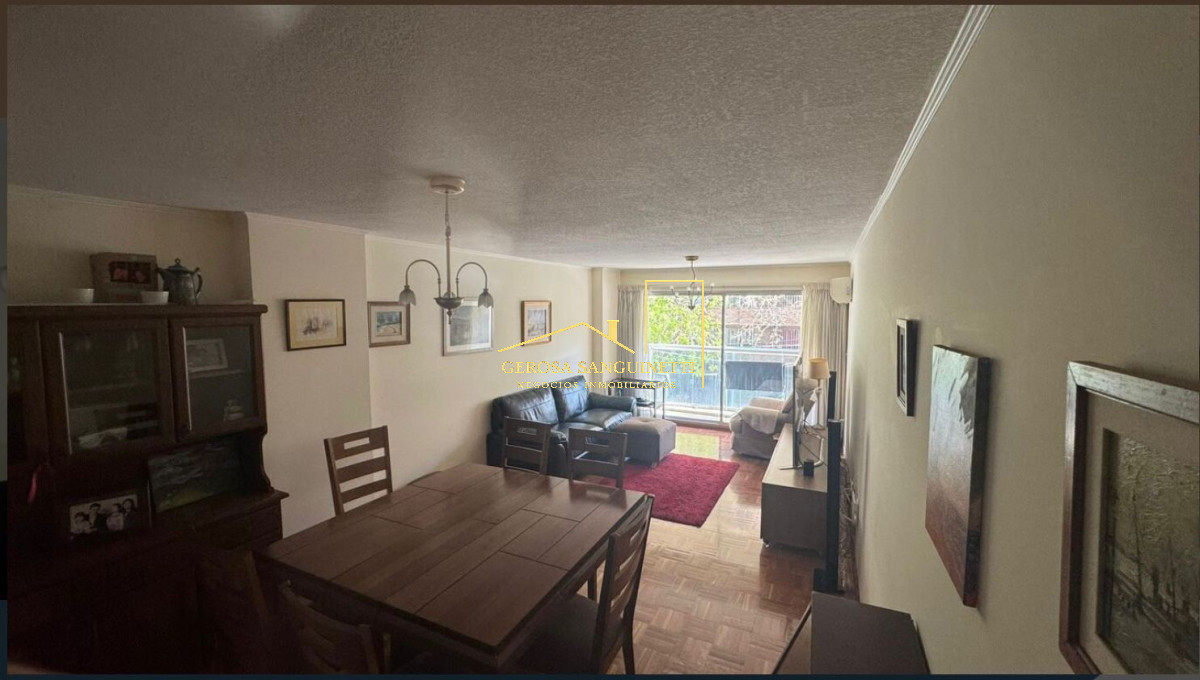 Apartamento muy buena ubicación en pocitos en venta de 3 dormitorios - GST3328A