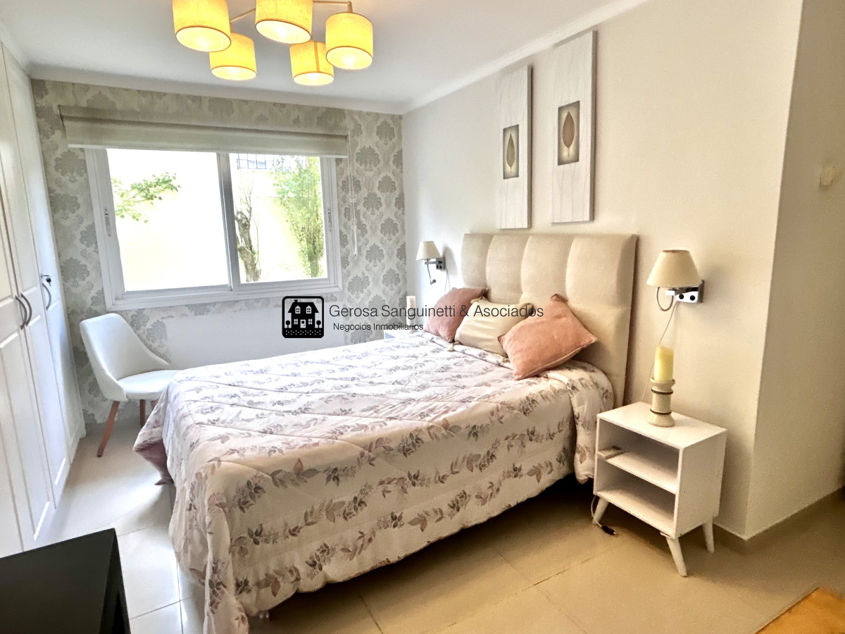 Apartamento ID.183 - Apto en venta acepta financiación y permuta, con amplia terraza con parrillero y vista al mar 