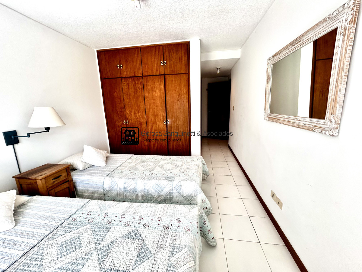 Apartamento ID.2754 - Oportunidad Espectacular apto frente al mar en la Brava
