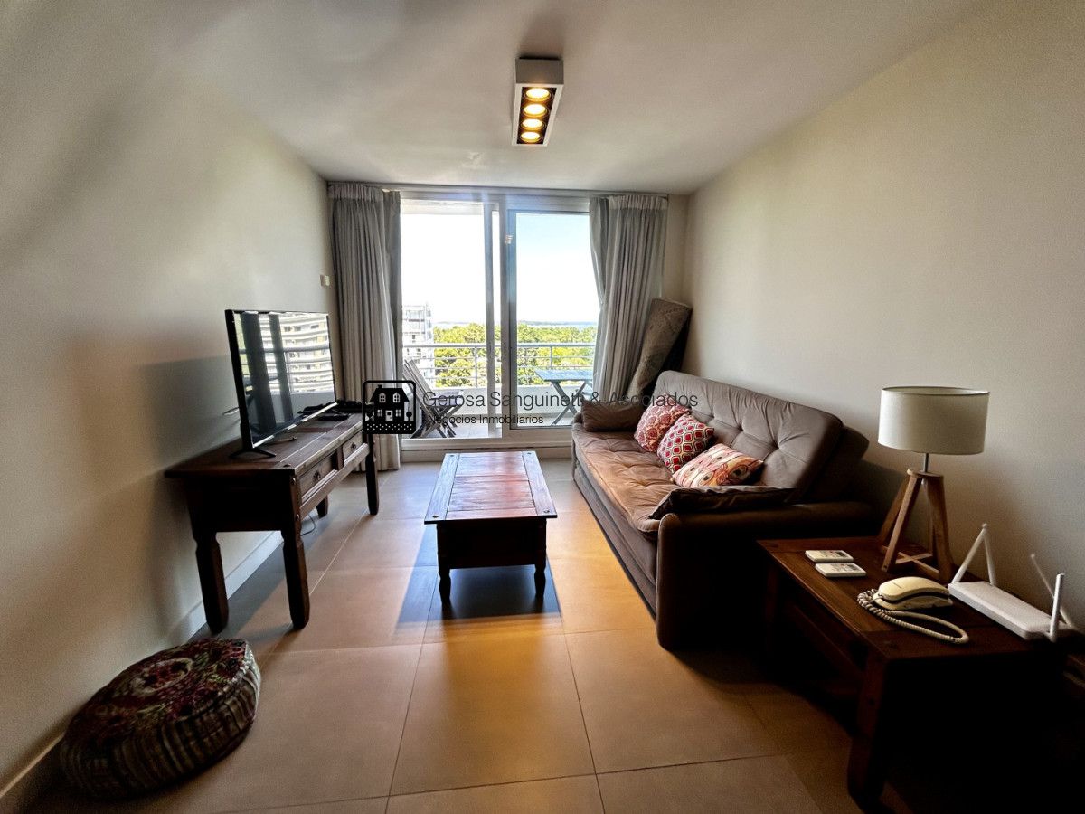 Apartamento ID.2570 - Muy lindo apartamento en alquiler anual de 1 dormitorio en Punta del Este