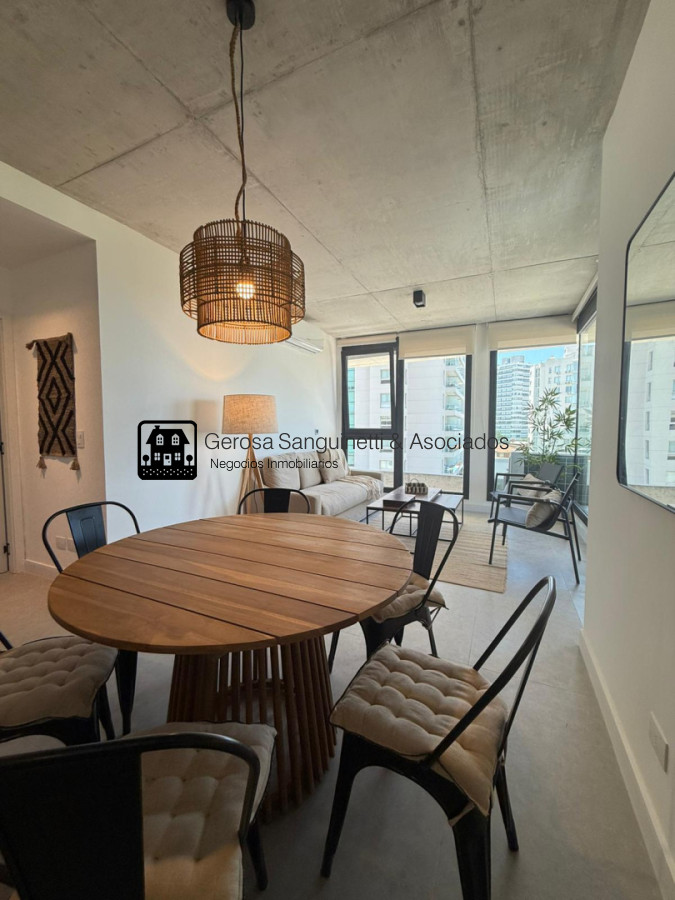 Apartamento ID.3351 - Muy lindo apartamento de 2 dormitorios en alquiler en Punta del Este 