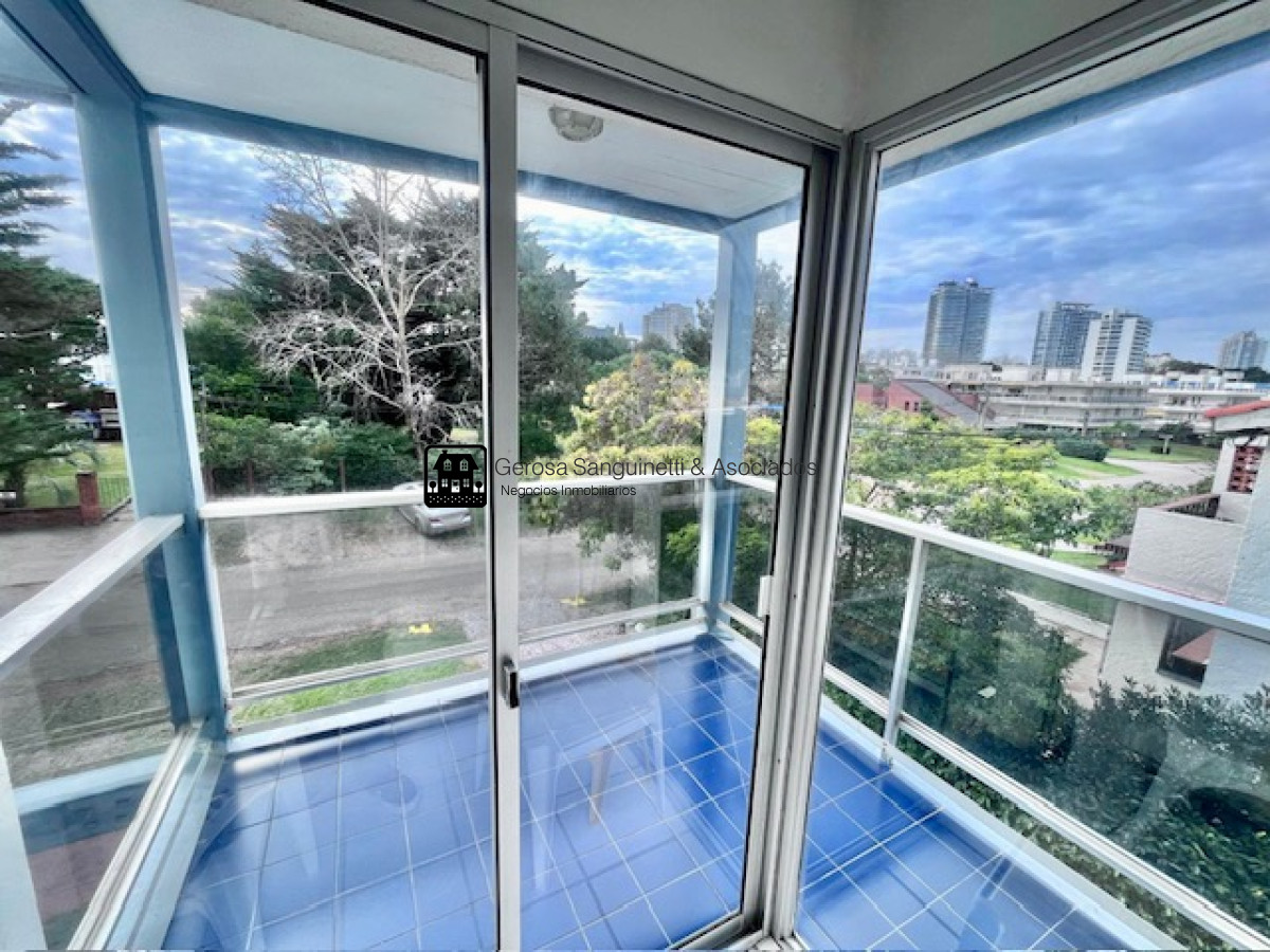 Apartamento ID.2430 - Amplio apartamento en Aidy Gril