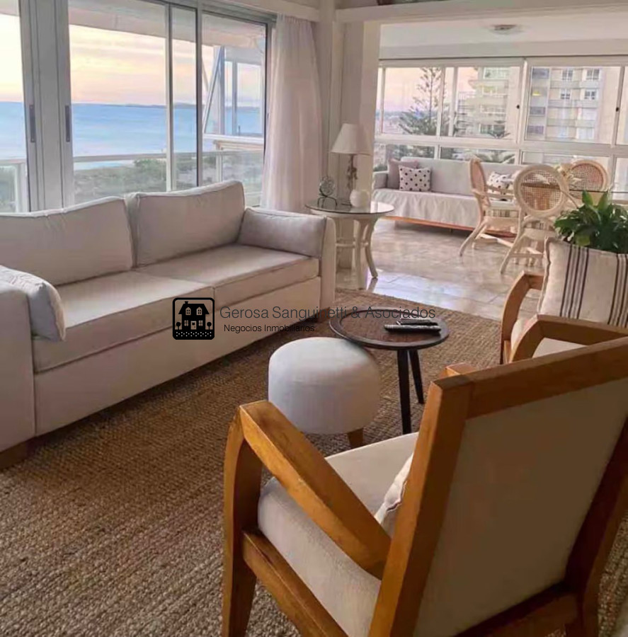 Apartamento ID.3457 - Apartamento de 3 dormitorios en venta en Lincoln en Punta del Este