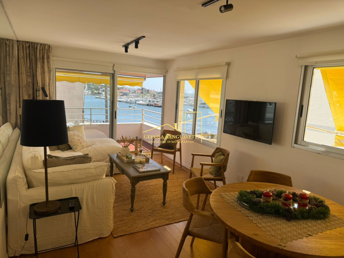Apartamento ID.3366 - Apartamento con espectacular vista al Puerto de 2 dormitorios en alquiler