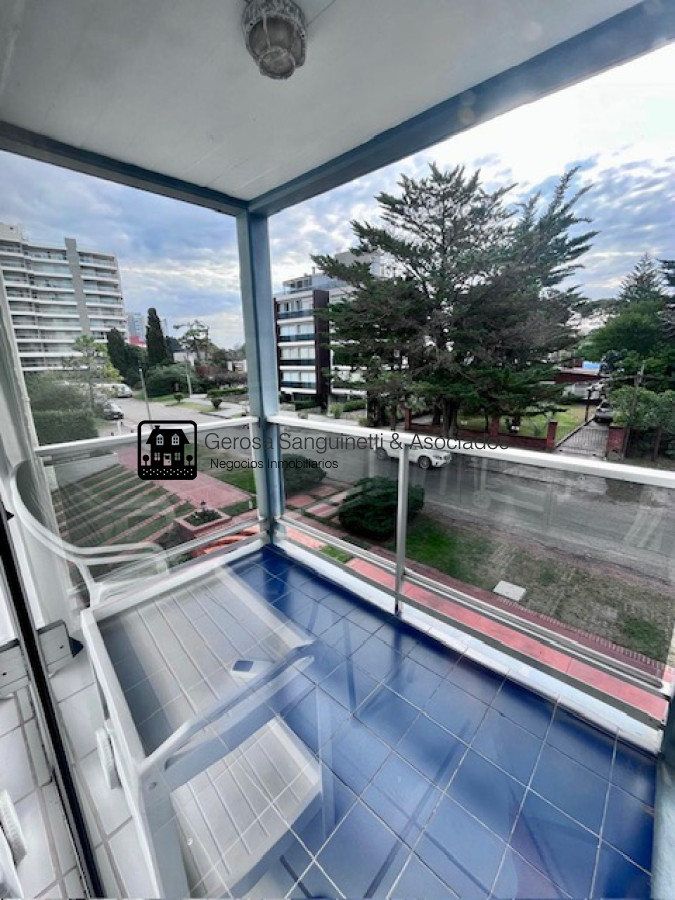 Apartamento ID.2430 - Amplio apartamento en Aidy Gril