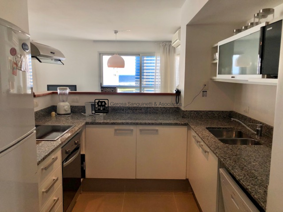Apartamento ID.1703 -  Impecable a metros del mar en la Brava