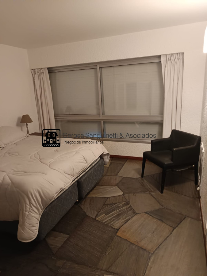 Apartamento ID.3305 - Apartamento 3 dormitorios en venta en Punta del Este 