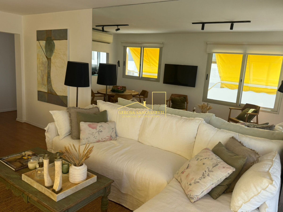 Apartamento ID.3366 - Apartamento con espectacular vista al Puerto de 2 dormitorios en alquiler