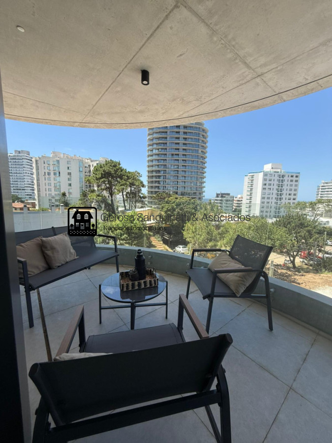 Apartamento ID.3351 - Muy lindo apartamento de 2 dormitorios en alquiler en Punta del Este 