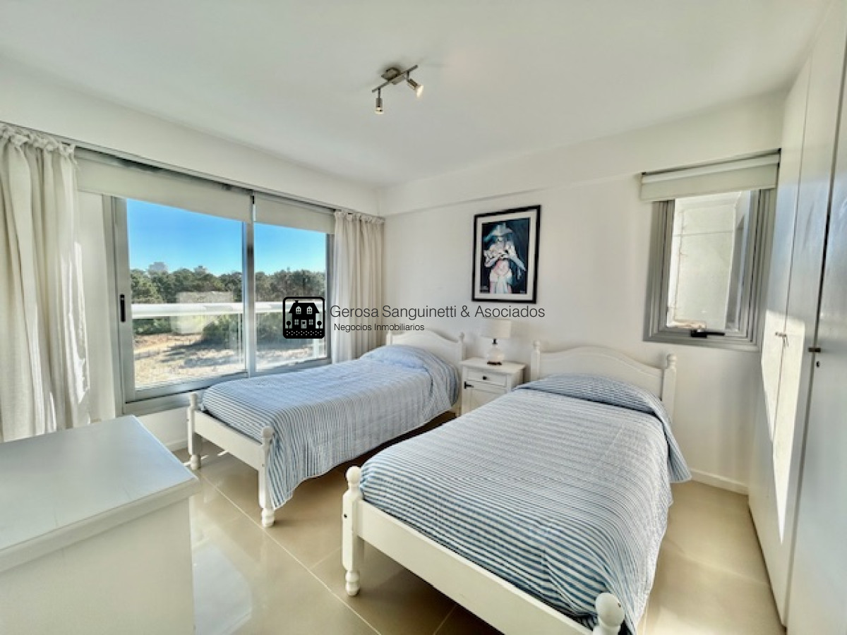 Apartamento ID.1703 -  Impecable a metros del mar en la Brava